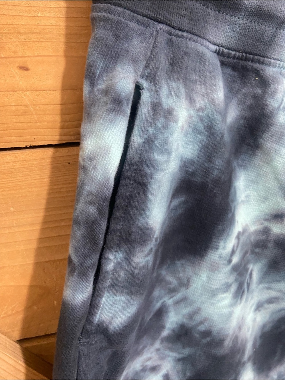 WXYZ Mfg. Co. Blue Tie-Dye Shorts with Drawstring - Picture 4 of 7